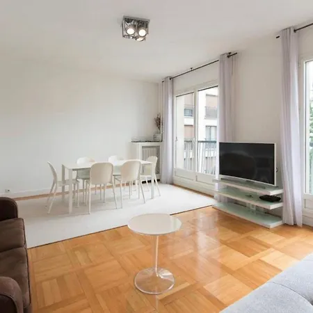 Lejlighed Avenue Montaigne Bienvenue *