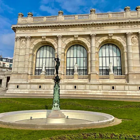 Avenue Montaigne Bienvenue Apartman