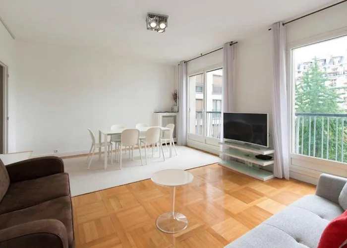 公寓 Avenue Montaigne Bienvenue *