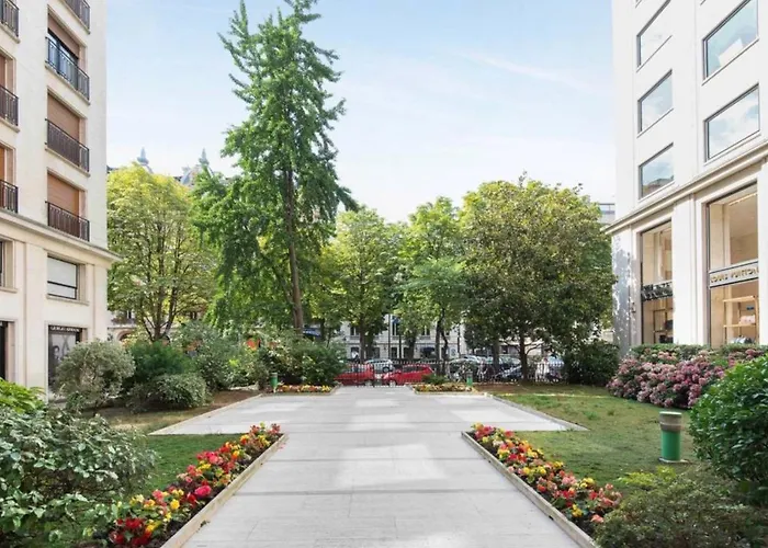 Avenue Montaigne Bienvenue 公寓